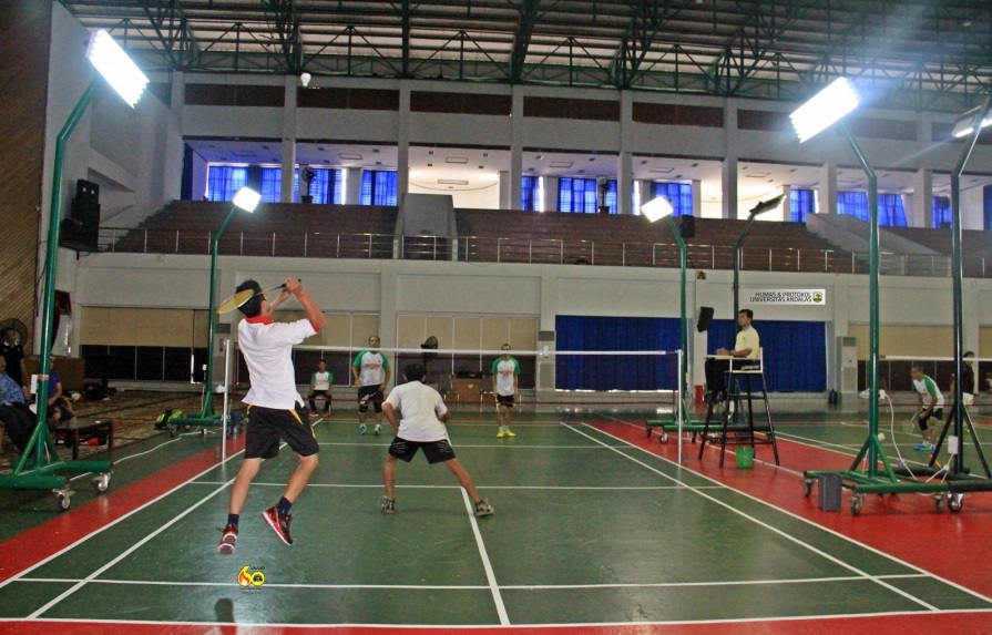 lapangan badminton